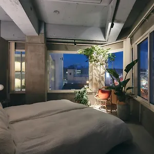https://the-kamakuraliving-vacation-stay-v.kanagawa-hotels.com